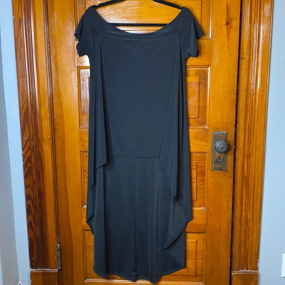 High low off shoulder black top - Picture 1 of 3